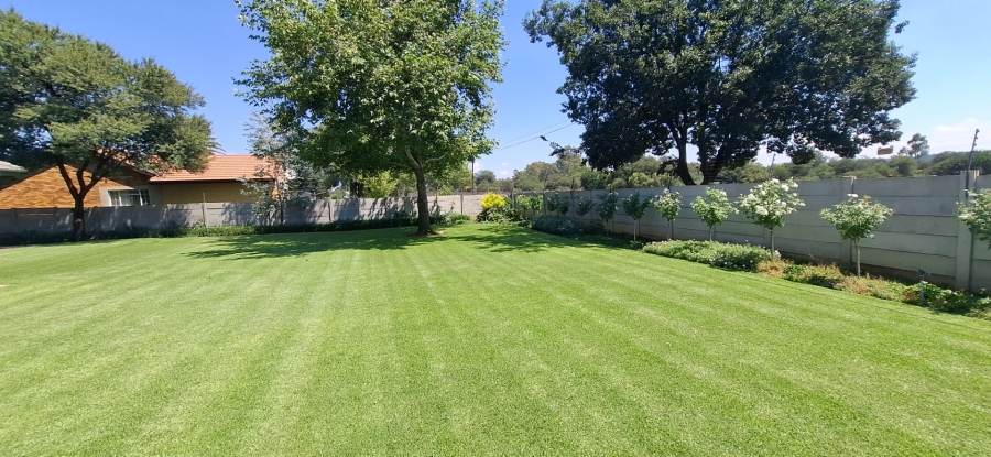 5 Bedroom Property for Sale in Vaalpark Free State